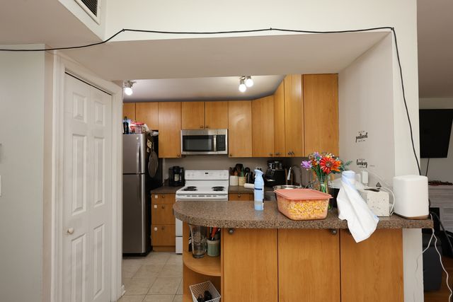 10115 Old Orchard Court 104, Skokie, IL 60076