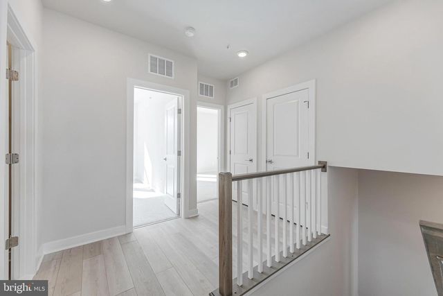 44592 STRABANE TER, Ashburn, VA 20147