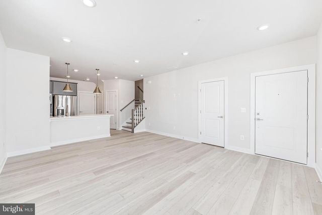 44592 STRABANE TER, Ashburn, VA 20147