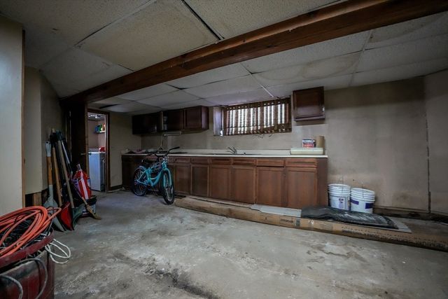 37 Eaton St, Fall River, MA 02723