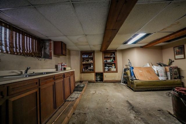 37 Eaton St, Fall River, MA 02723