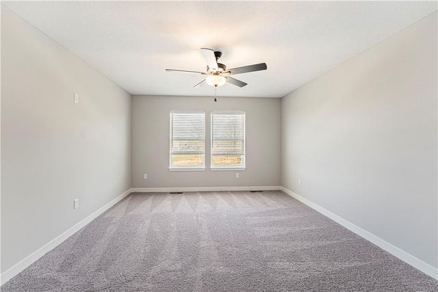8704 SW Edgewater Drive, Blue Springs, MO 64064