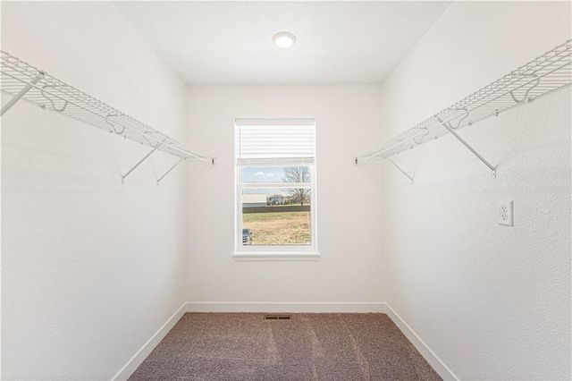 8704 SW Edgewater Drive, Blue Springs, MO 64064