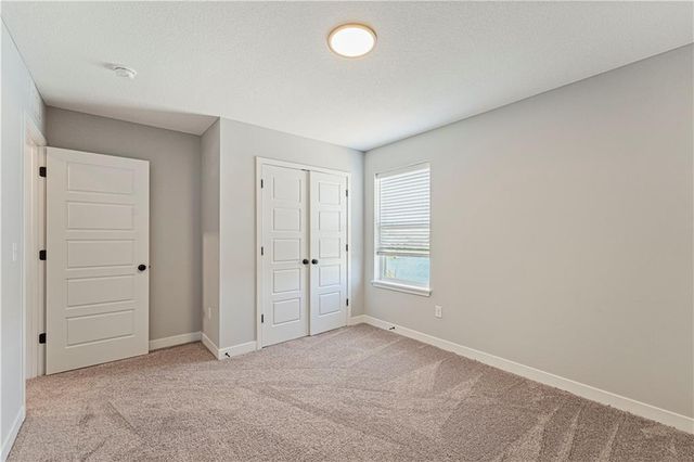 8704 SW Edgewater Drive, Blue Springs, MO 64064