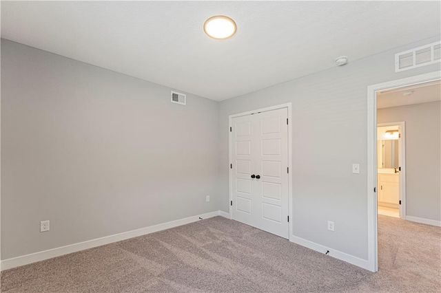 8704 SW Edgewater Drive, Blue Springs, MO 64064