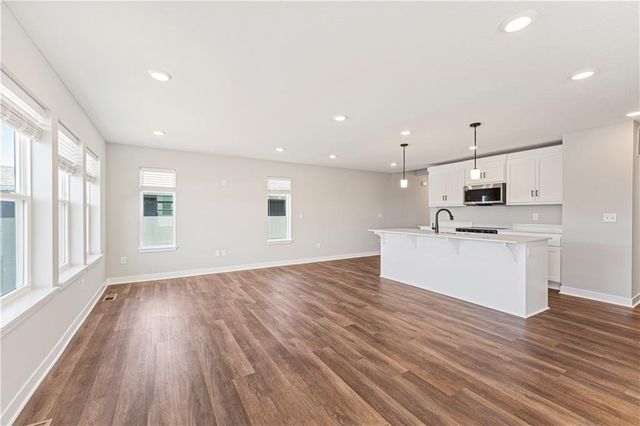 8704 SW Edgewater Drive, Blue Springs, MO 64064