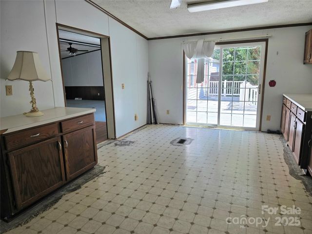 113 Reeves Road, Leicester, NC 28748