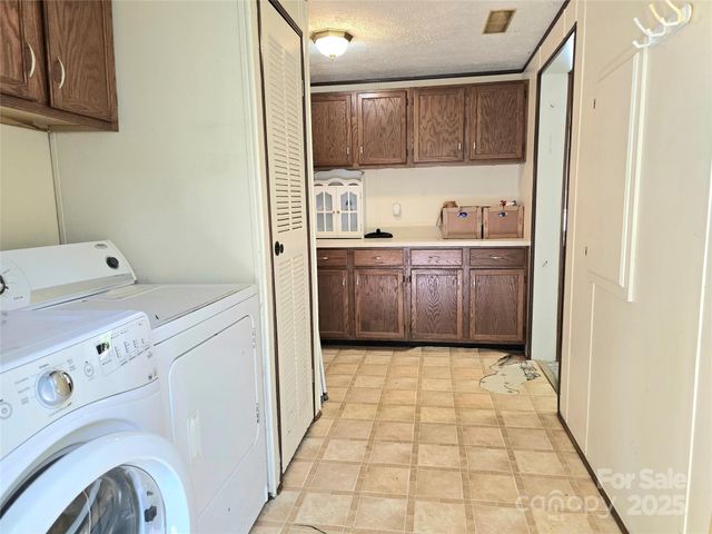 113 Reeves Road, Leicester, NC 28748