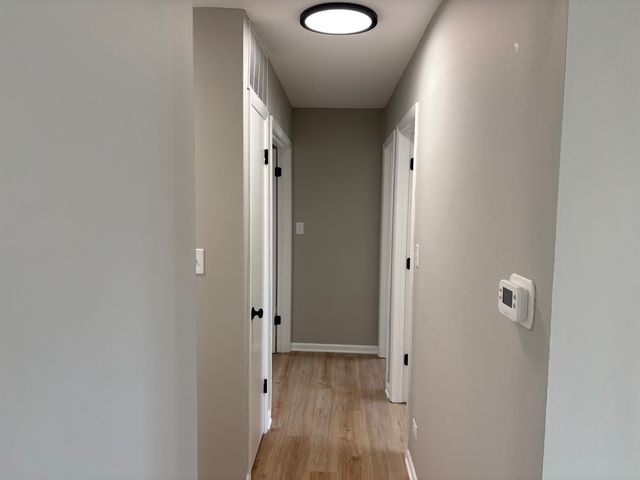 8124 Kensington Lane, Hanover Park, IL 60133