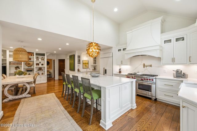 410 Mayfair Ln, Louisville, KY 40207