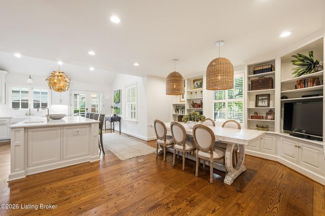 410 Mayfair Ln, Louisville, KY 40207