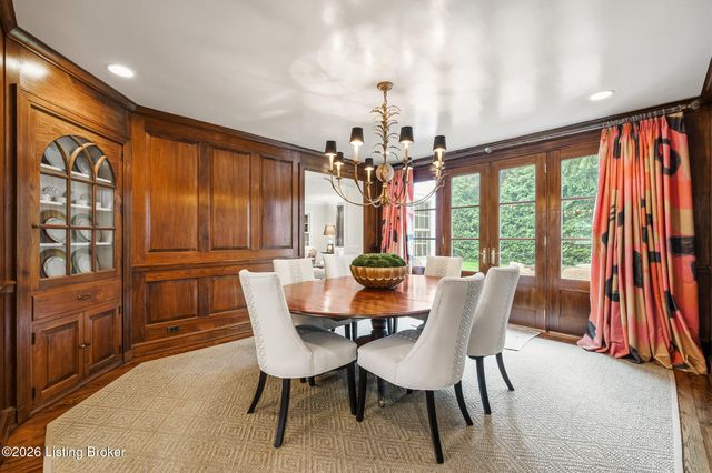 410 Mayfair Ln, Louisville, KY 40207