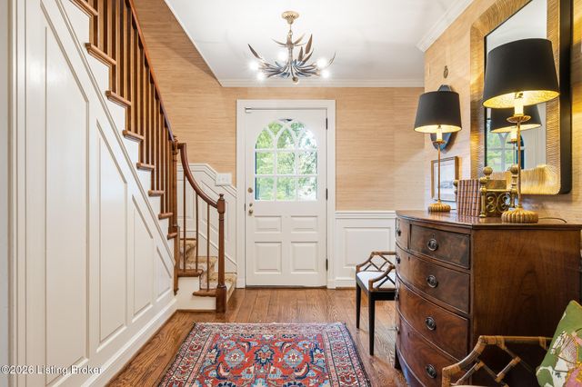410 Mayfair Ln, Louisville, KY 40207