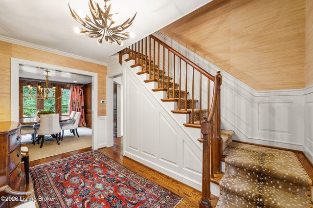 410 Mayfair Ln, Louisville, KY 40207