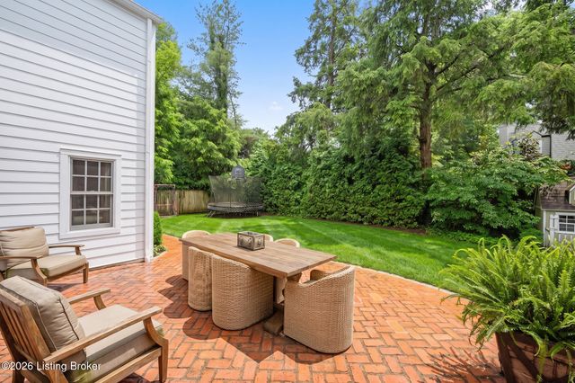 410 Mayfair Ln, Louisville, KY 40207