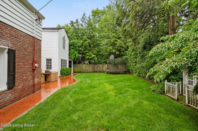 410 Mayfair Ln, Louisville, KY 40207