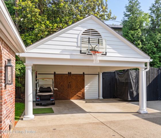 410 Mayfair Ln, Louisville, KY 40207