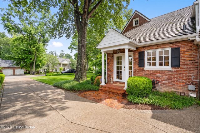 410 Mayfair Ln, Louisville, KY 40207