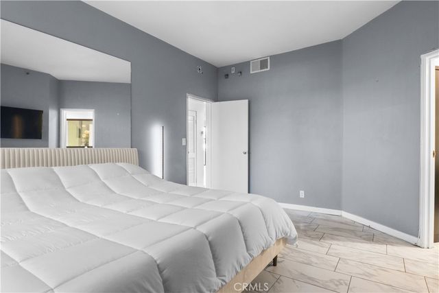 1310 E Ocean, Long Beach, CA 90802