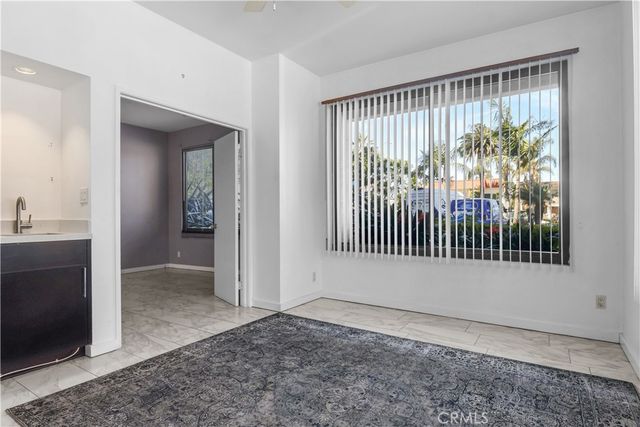 1310 E Ocean, Long Beach, CA 90802