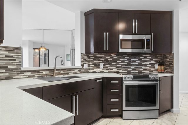 1310 E Ocean, Long Beach, CA 90802