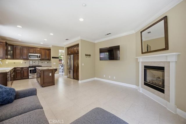 5 Woodlake, Buena Park, CA 90621