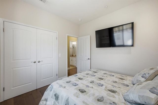 5 Woodlake, Buena Park, CA 90621