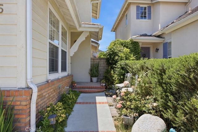 5 Woodlake, Buena Park, CA 90621