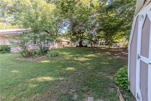 309 N Neal Street, Prairie Grove, AR 72753