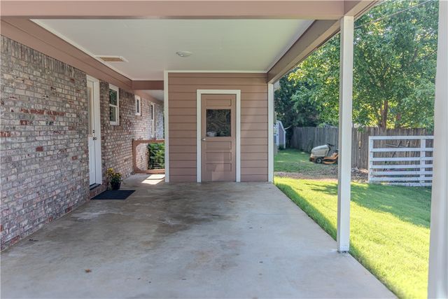 309 N Neal Street, Prairie Grove, AR 72753