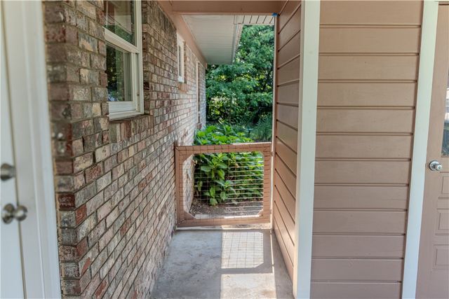 309 N Neal Street, Prairie Grove, AR 72753