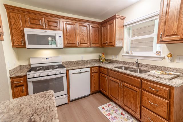309 N Neal Street, Prairie Grove, AR 72753
