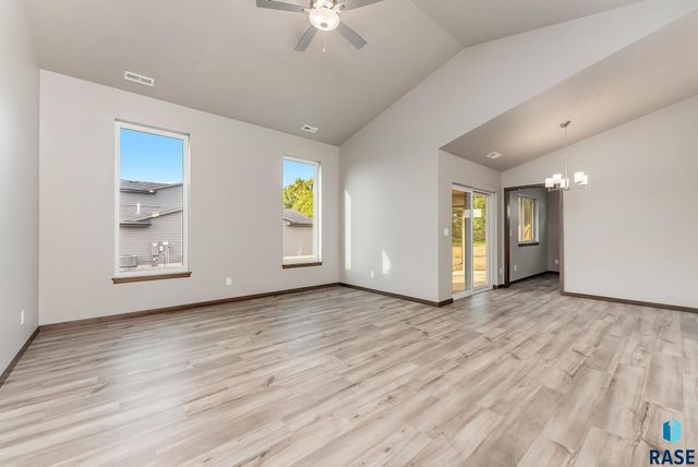 1135 E Apex St Street, Tea, SD 57064