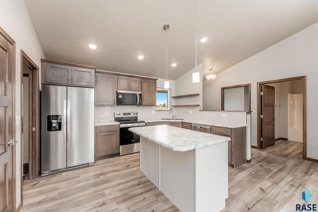 1135 E Apex St Street, Tea, SD 57064