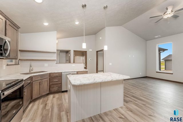 1135 E Apex St Street, Tea, SD 57064