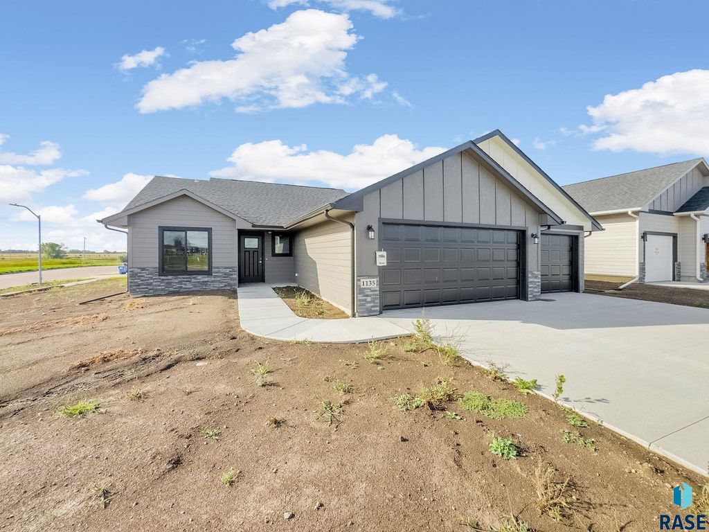 1135 E Apex St Street, Tea, SD 57064