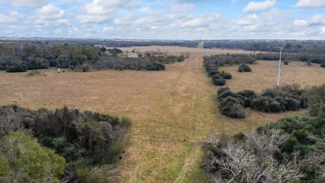 14872 Fm 359, Hempstead, TX 77445