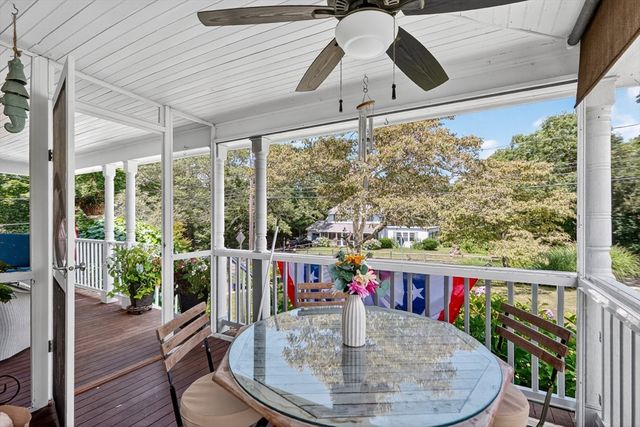 181 School St, Barnstable, MA 02635