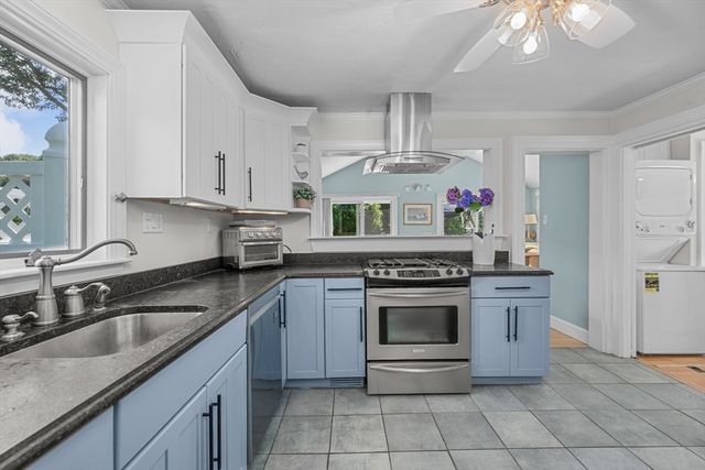 181 School St, Barnstable, MA 02635