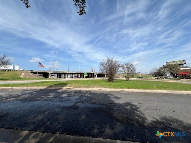 211 Mays Street, Belton, TX 76513