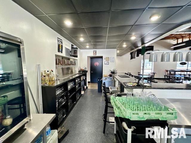 637 1ST Street, Silvis, IL 61282