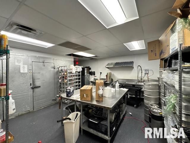 637 1ST Street, Silvis, IL 61282