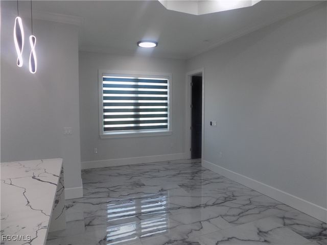 2992 Douglas AVE, Fort Myers, FL 33916