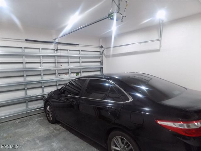 2992 Douglas AVE, Fort Myers, FL 33916