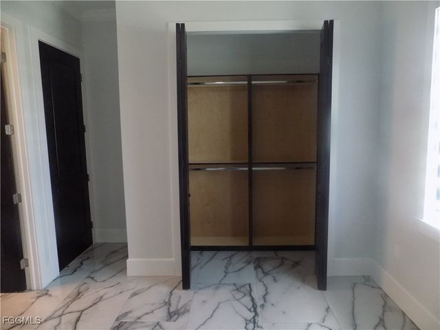 2992 Douglas AVE, Fort Myers, FL 33916