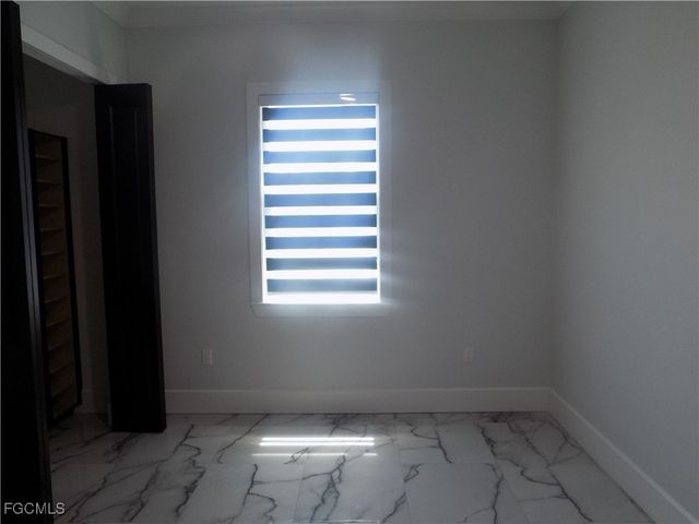 2992 Douglas AVE, Fort Myers, FL 33916