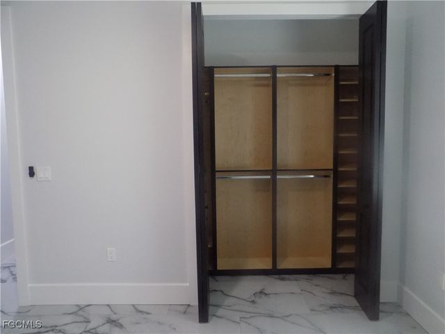 2992 Douglas AVE, Fort Myers, FL 33916