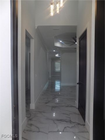 2992 Douglas AVE, Fort Myers, FL 33916