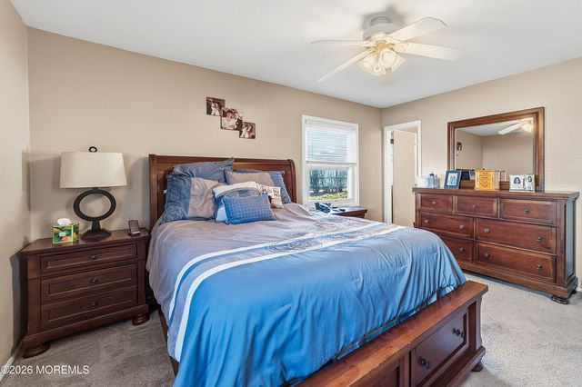 6 Hunterdon Avenue, Monroe, NJ 08831