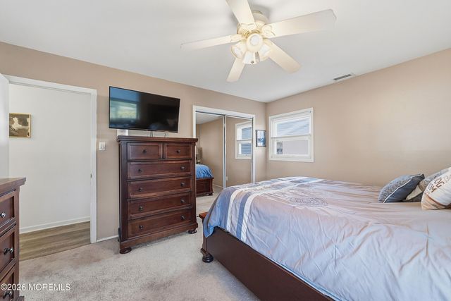 6 Hunterdon Avenue, Monroe, NJ 08831